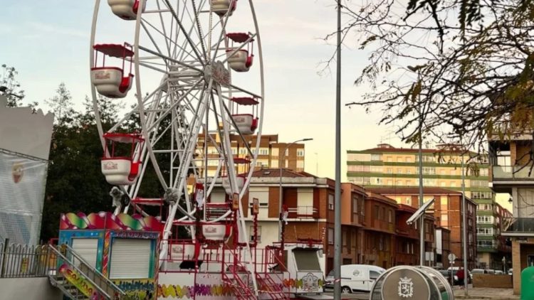 Las atracciones de Navidad ya llegan a León