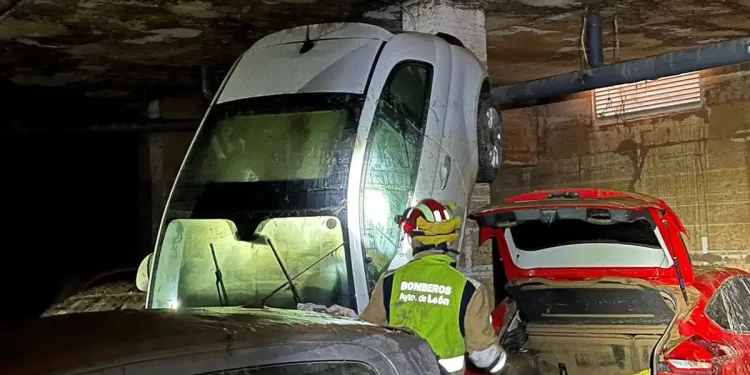 Bomberos de León en Valencia