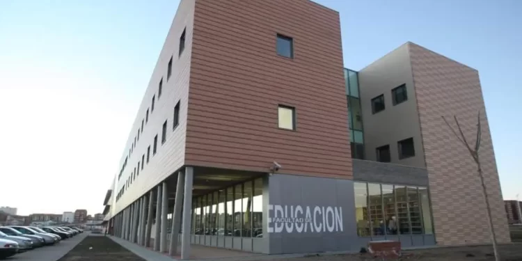 Plazas de educación en León