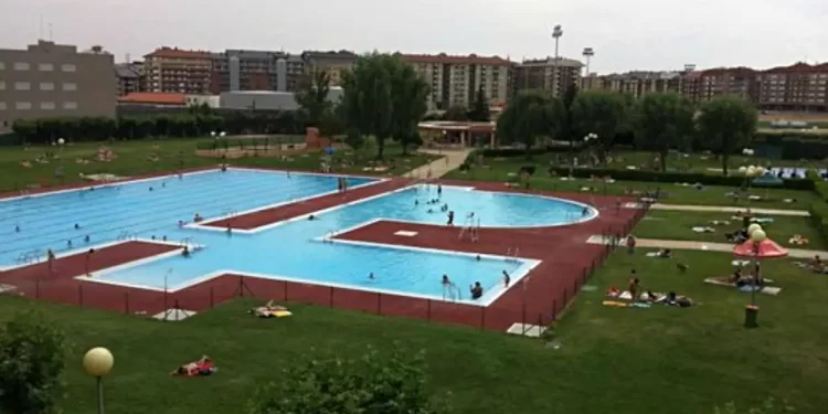 Piscina La Palomera