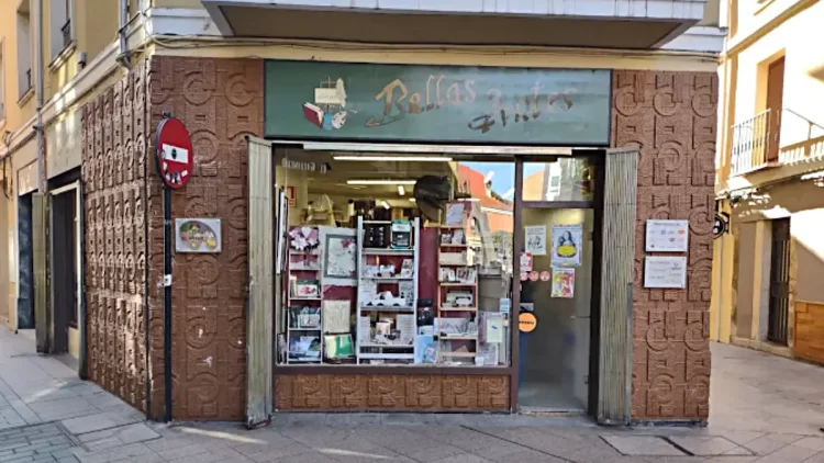 Tienda de barrio en León