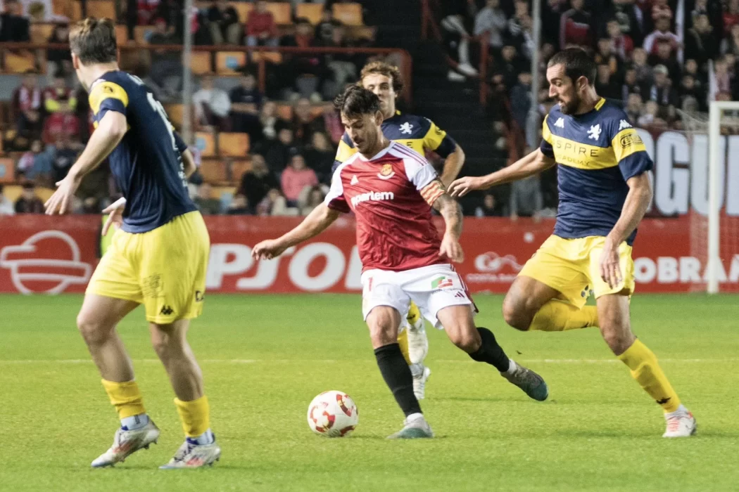 Una Cultural mágica se lleva la victoria en el descuento frente al Nàstic 1