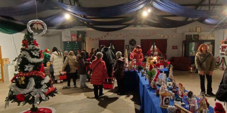 El mercadillo lleno de solidaridad