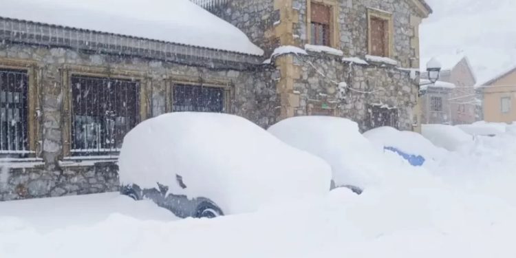 La nieve activa de nuevo la alerta amarilla