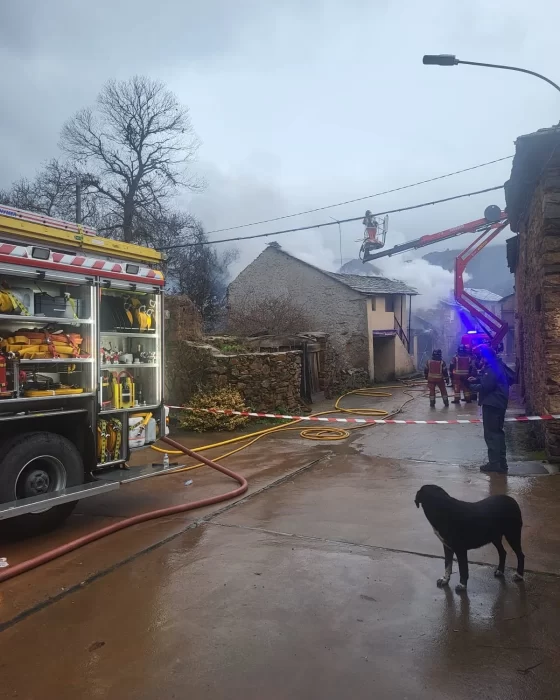 Queman intencionadamente el garaje de la alcaldesa pedánea de una localidad leonesa 2