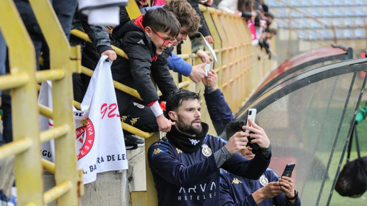 La Cultural regala ilusión en el entrenamiento previo a Reyes 1