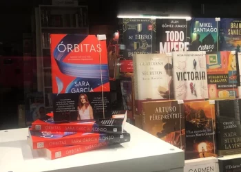 Libro de Sara García en una librería