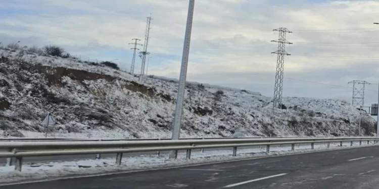 Continúan la alerta por nieve en alguna zona de la provincia de León 1