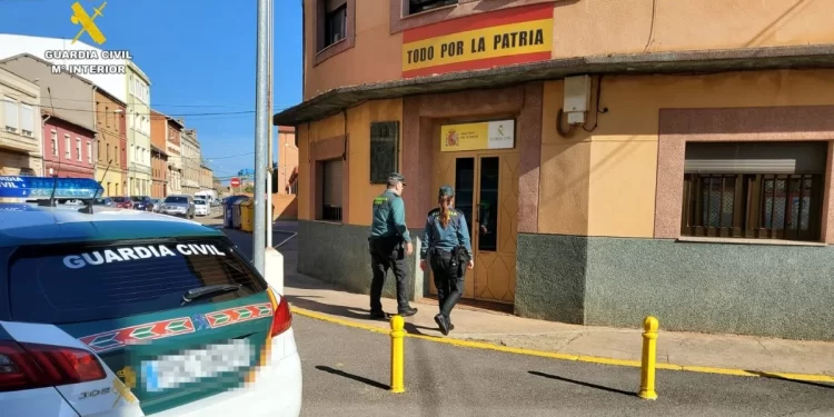 Esclarecen dos robos realizados con el "método del tirón" en La Bañeza 1