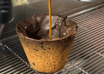 Café en vaso de galleta en León