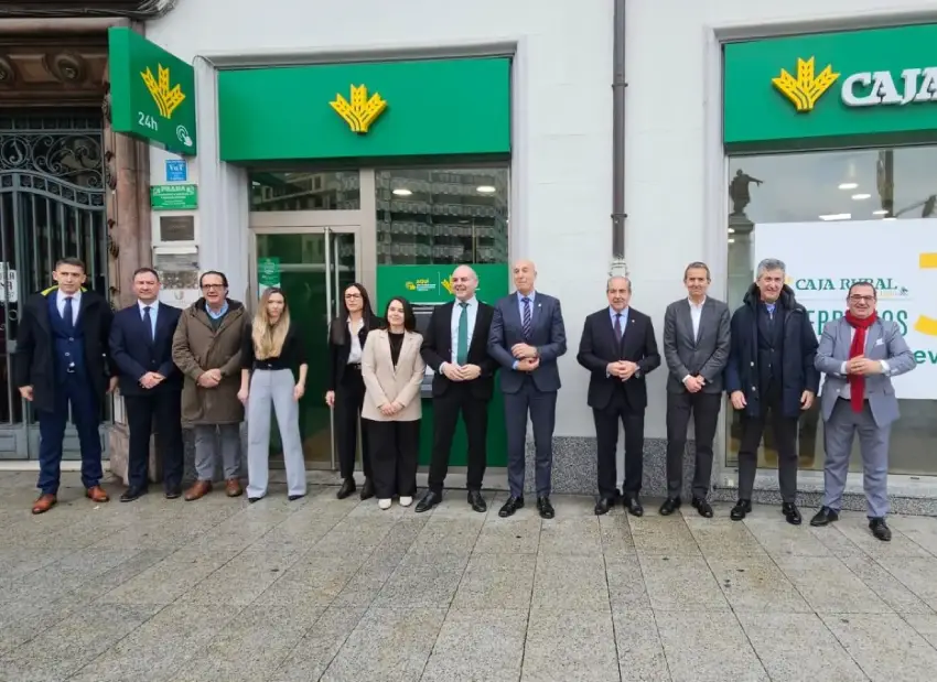 Una gran Caja abre nueva sucursal en el centro de León 1