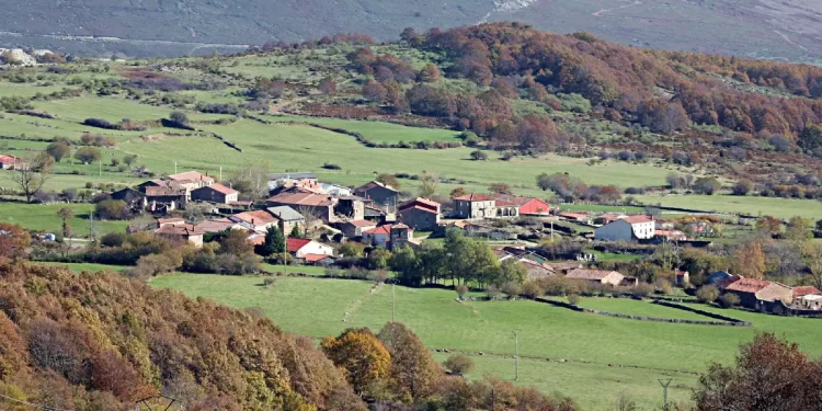 Pueblo más pequeño de Castilla y León