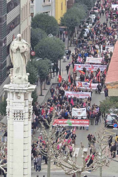 La gran marea humana que grita por León 5