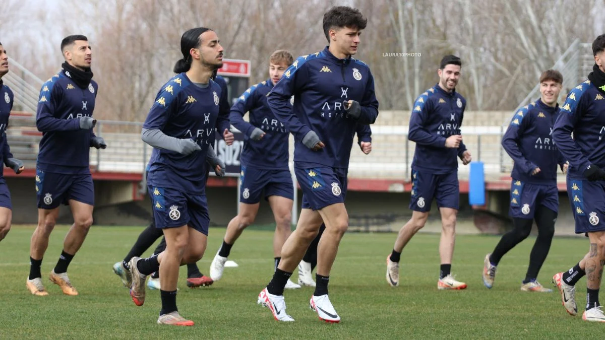 Imágenes del entrenamiento de la Cultural previo al partido en Zubieta 4