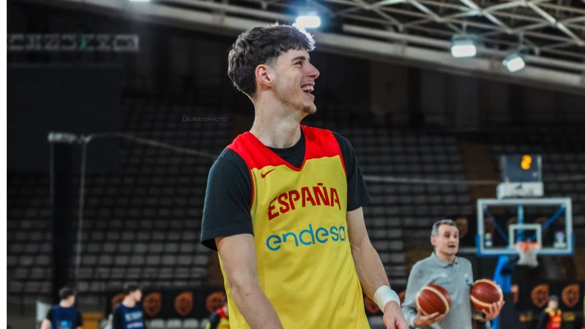 Imágenes del primer entrenamiento de la Selección Española en León 3