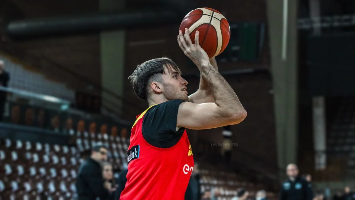 Imágenes del primer entrenamiento de la Selección Española en León 4