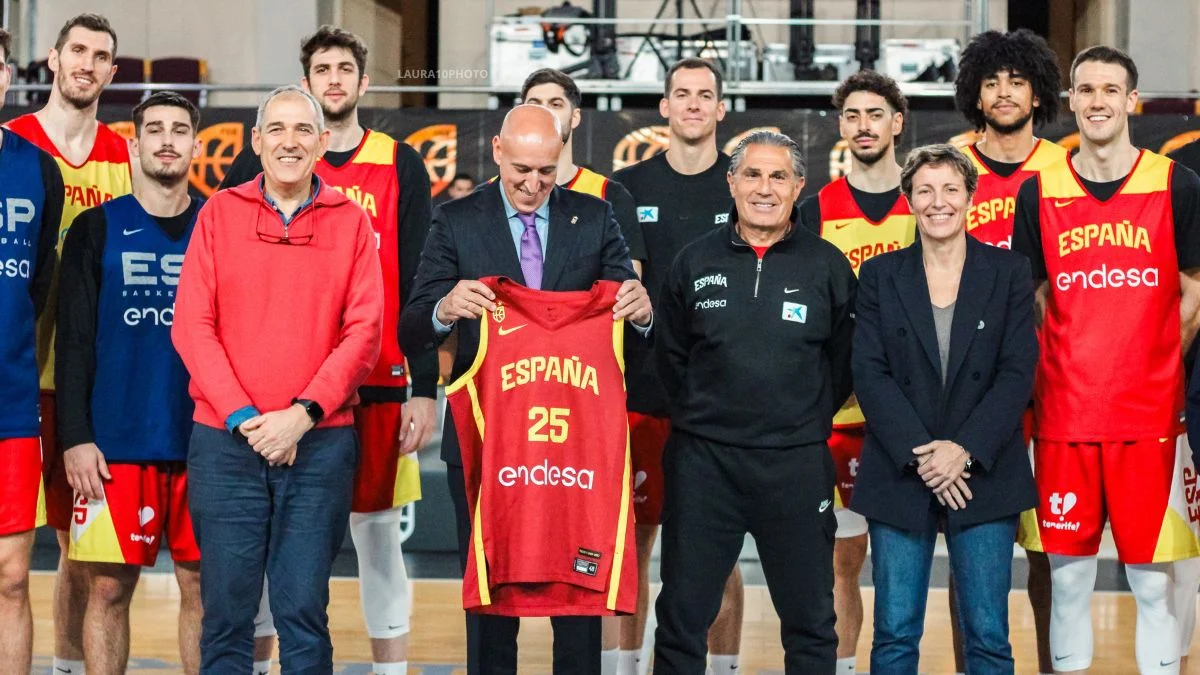 Imágenes del primer entrenamiento de la Selección Española en León 11