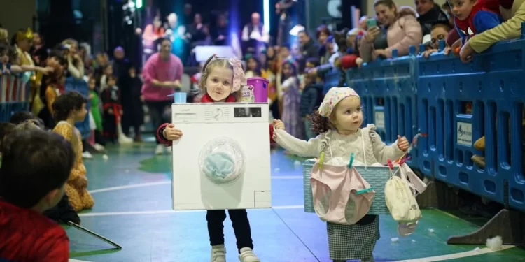 Récord de participación en el Carnaval de Sariegos 1