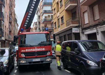 Riesgo de desprendimiento en San Mamés 1