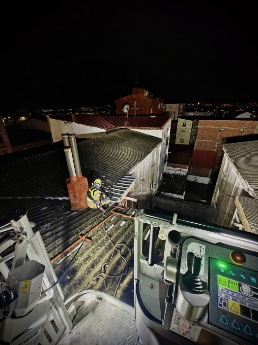 Una vivienda de León inundada por la gran granizada 1