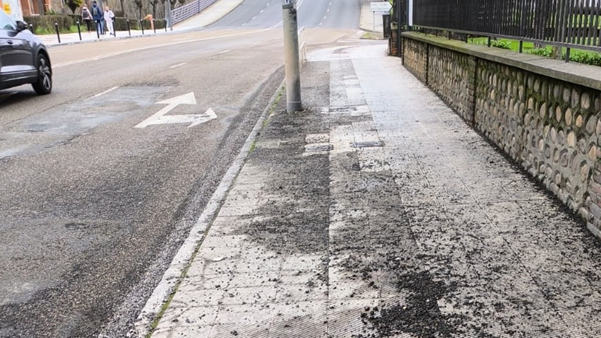 El gran bache que pone en riesgo a los leoneses 1