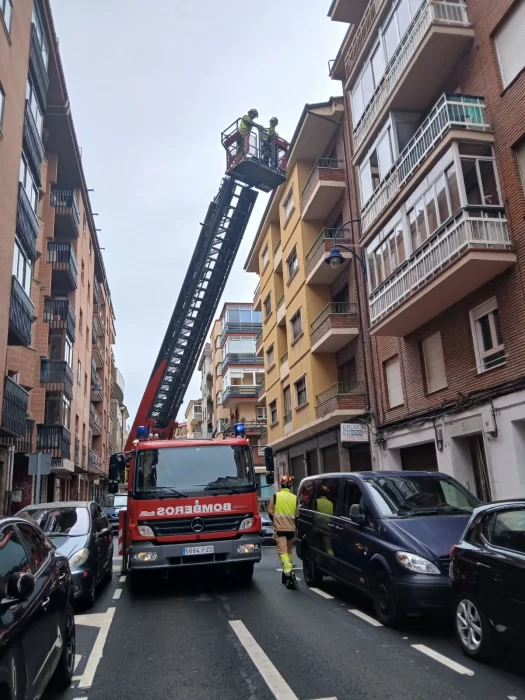 Riesgo de desprendimiento en San Mamés 2