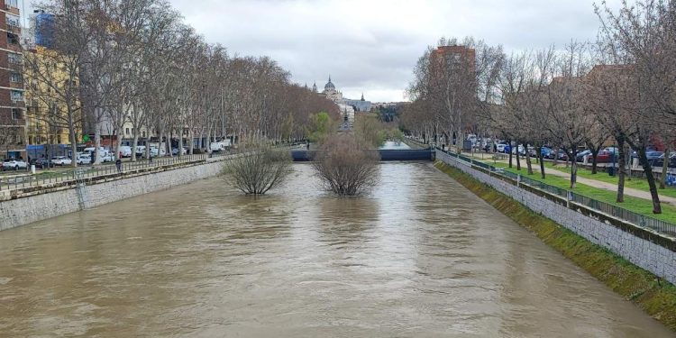 El Manzanares saca la garra